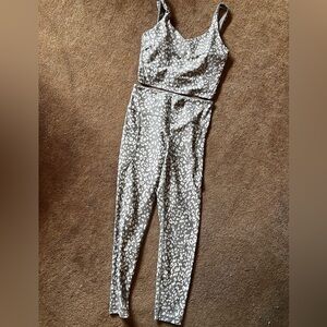 Old Navy athletic set